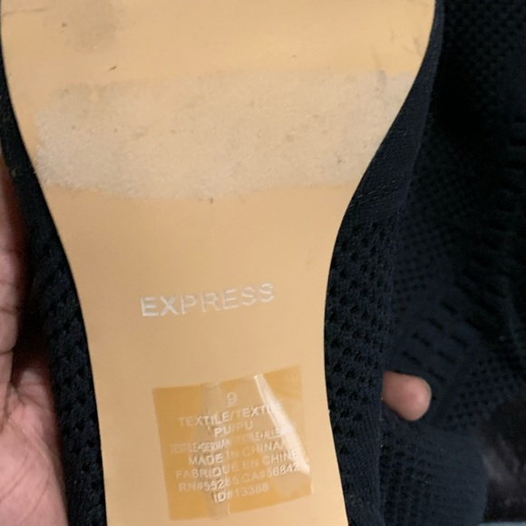 Express Open Toed Shoes - Picture 4 of 8